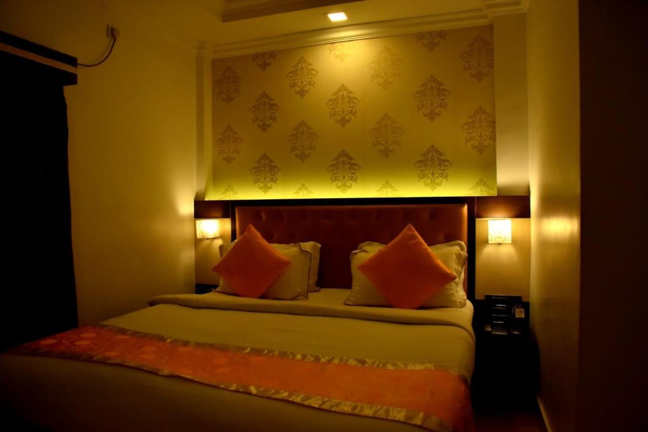 The Grand Krishna Luxury Hotel Chikmagalūr Exteriör bild