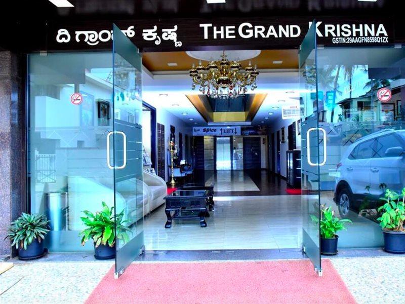 The Grand Krishna Luxury Hotel Chikmagalūr Exteriör bild