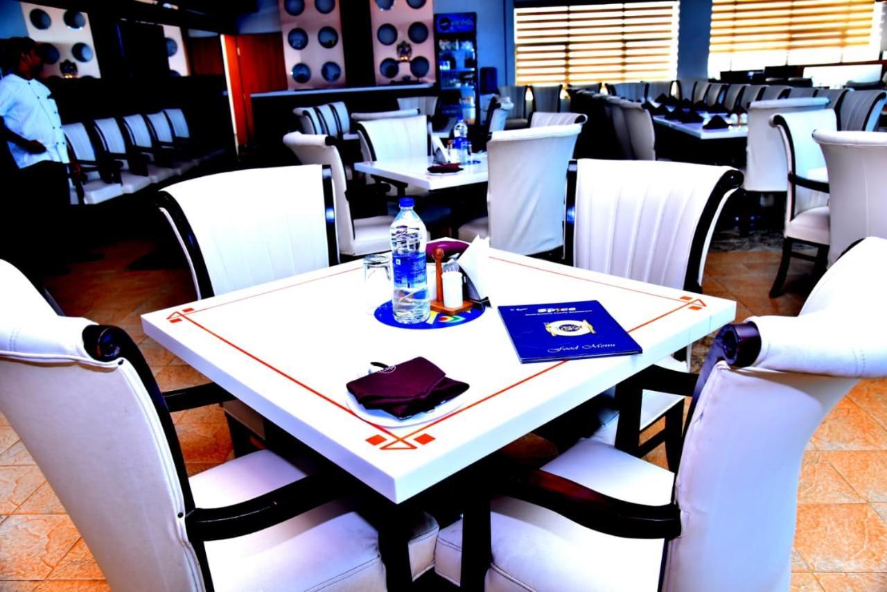 The Grand Krishna Luxury Hotel Chikmagalūr Exteriör bild