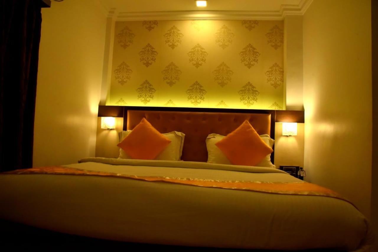 The Grand Krishna Luxury Hotel Chikmagalūr Exteriör bild
